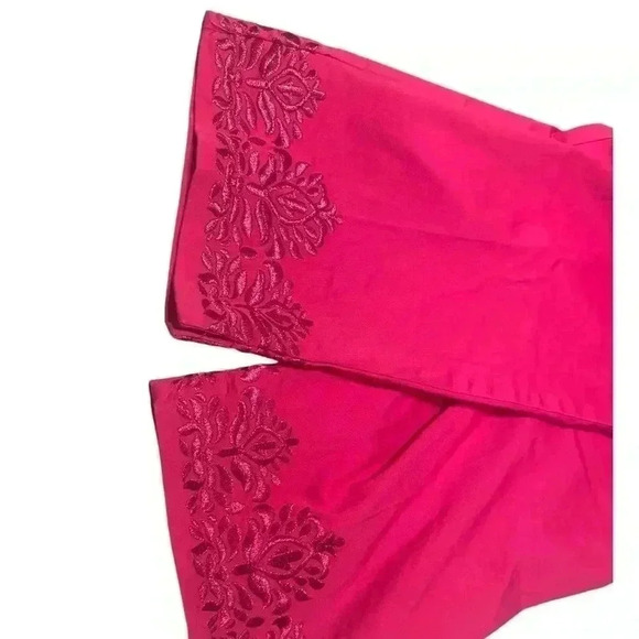 Charter club cropped embroidered fuchsia pants, women size 12 - Picture 6 of 6